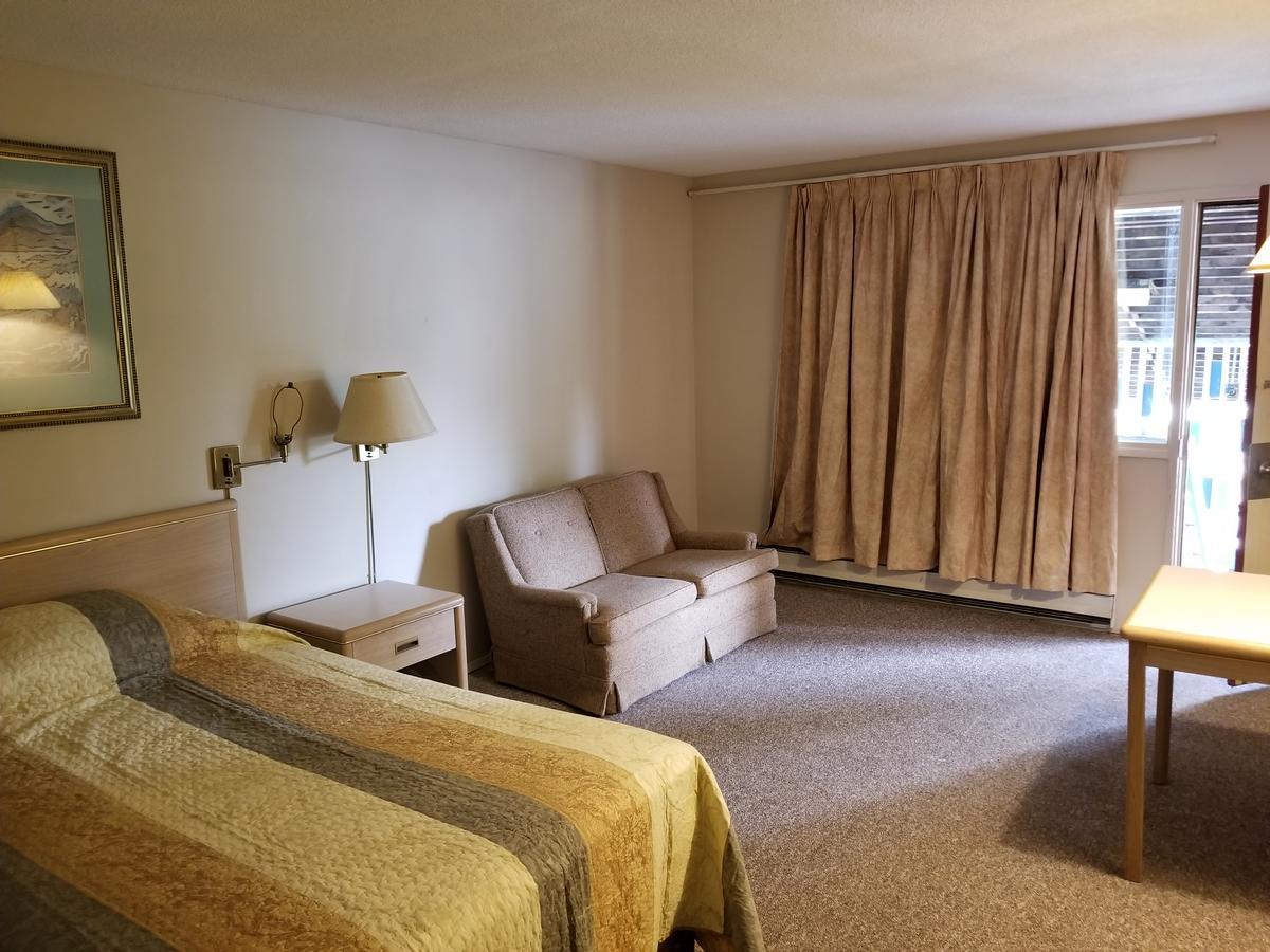 Slumber Lodge Williams Lake Exteriör bild