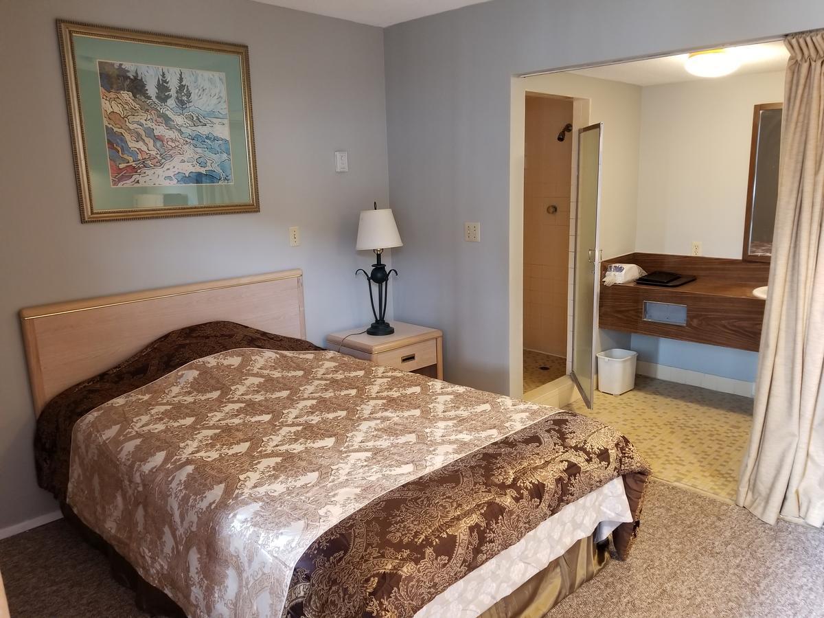 Slumber Lodge Williams Lake Exteriör bild